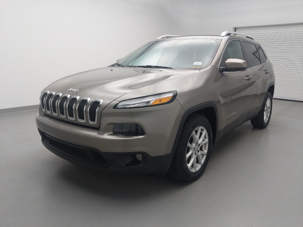 Used 2016 Jeep Cherokee Driver Front Bumper