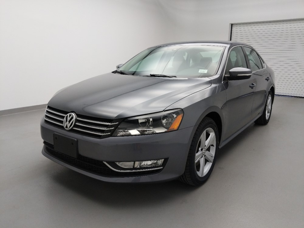 Used 2015 Volkswagen Passat Driver Front Bumper