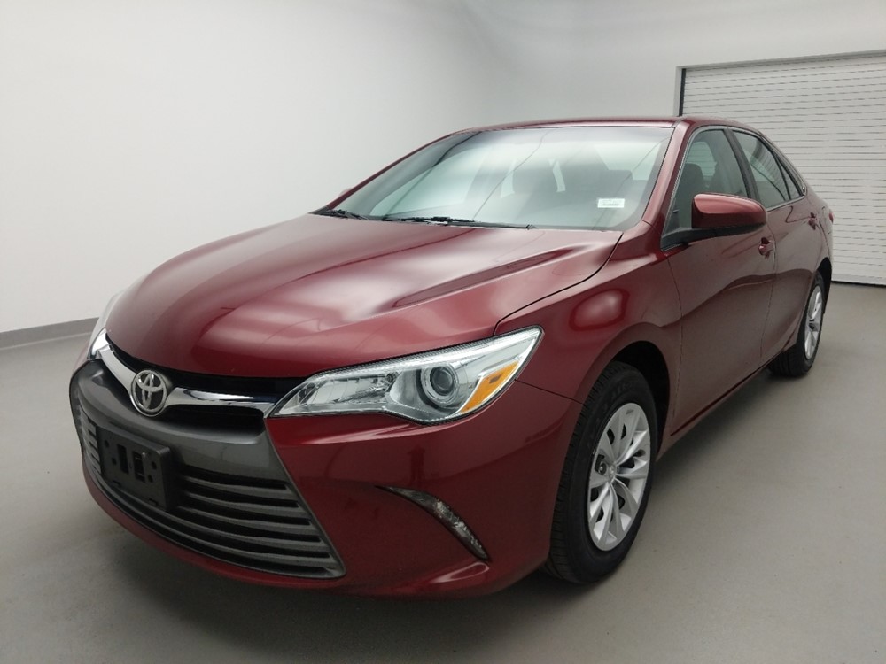 Used 2016 Toyota Camry Driver Front Bumper