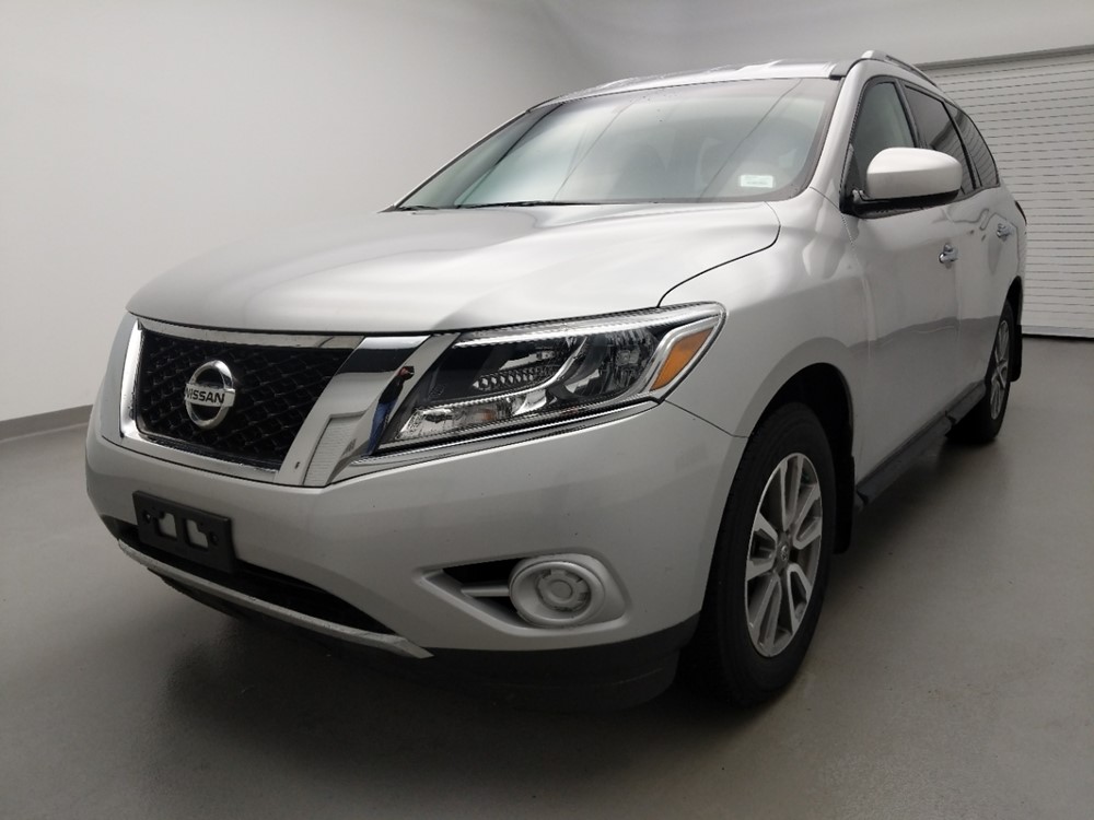 Used 2016 Nissan Pathfinder Driver Front Bumper