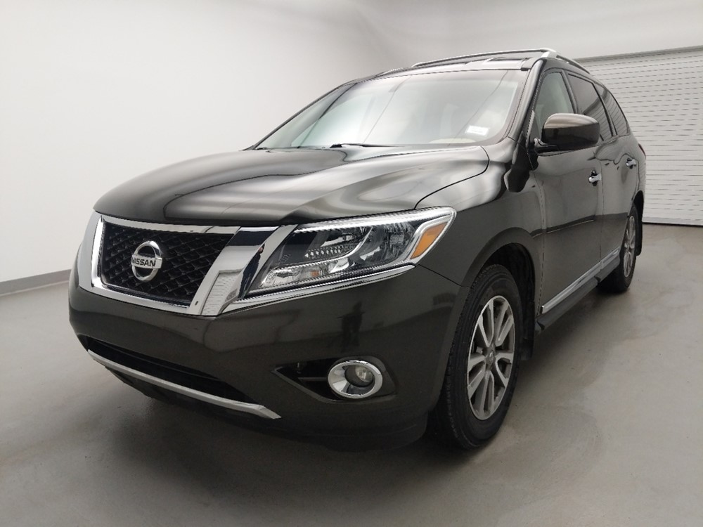 Used 2016 Nissan Pathfinder Driver Front Bumper