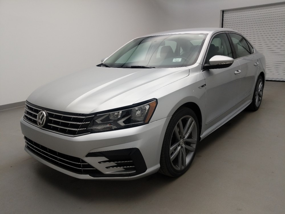 Used 2017 Volkswagen Passat Driver Front Bumper