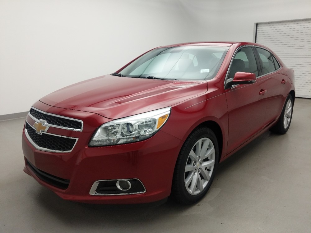 Used 2013 Chevrolet Malibu Driver Front Bumper