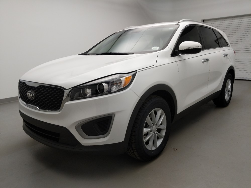 Used 2017 Kia Sorento Driver Front Bumper