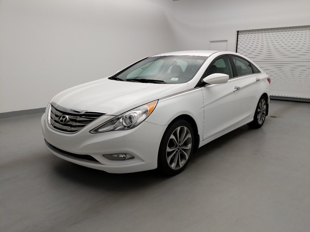 Used 2013 Hyundai Sonata Driver Front Bumper