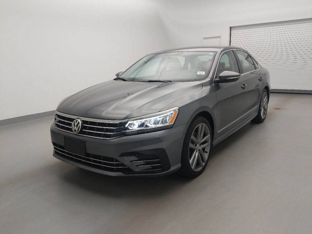 Used 2016 Volkswagen Passat Driver Front Bumper