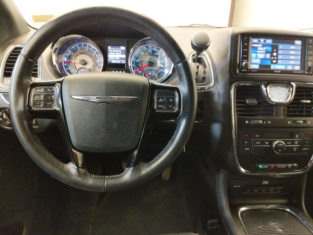 2014 Chrysler Town and Country - Driver Dash