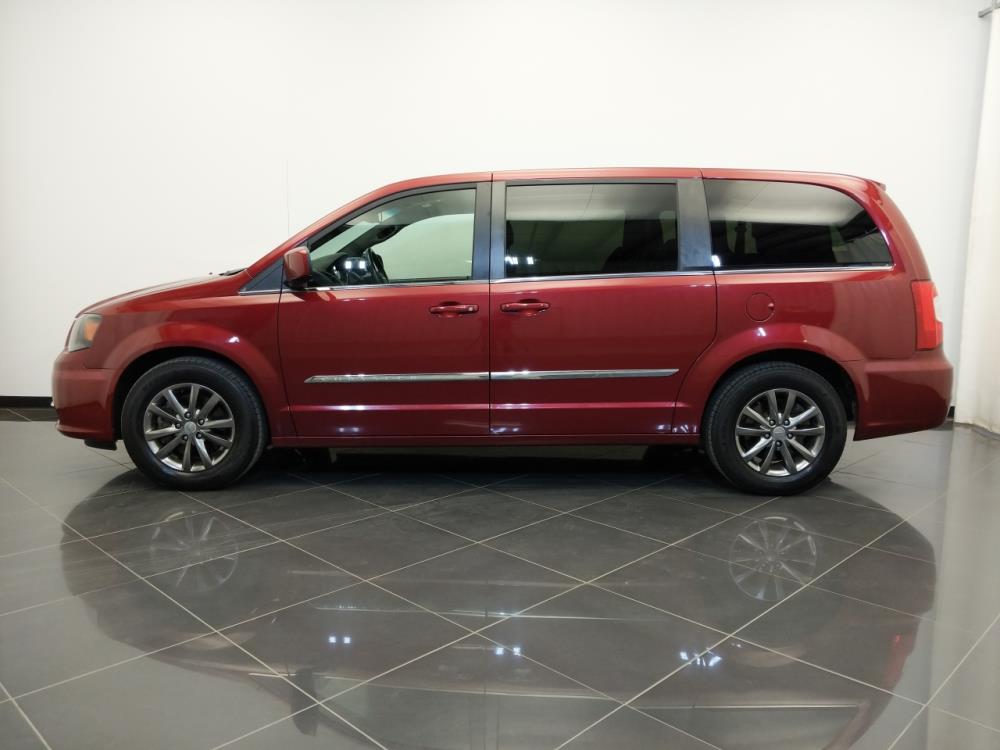 2014 Chrysler Town and Country - Driver Front Side