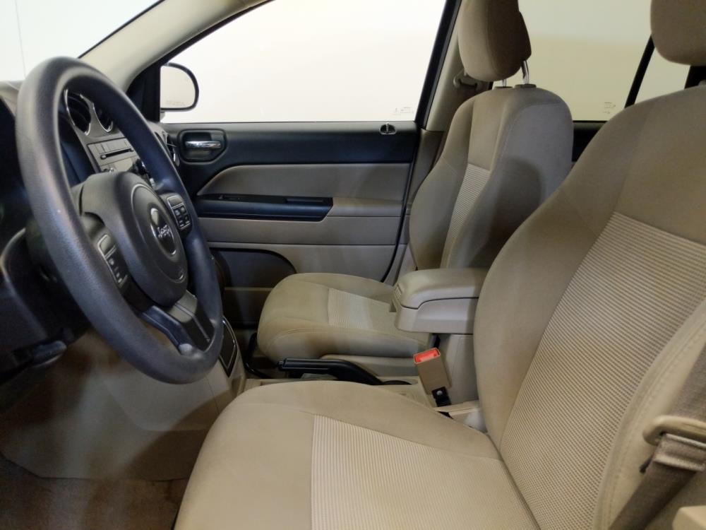 2016 Jeep Compass - Driver Front Seat