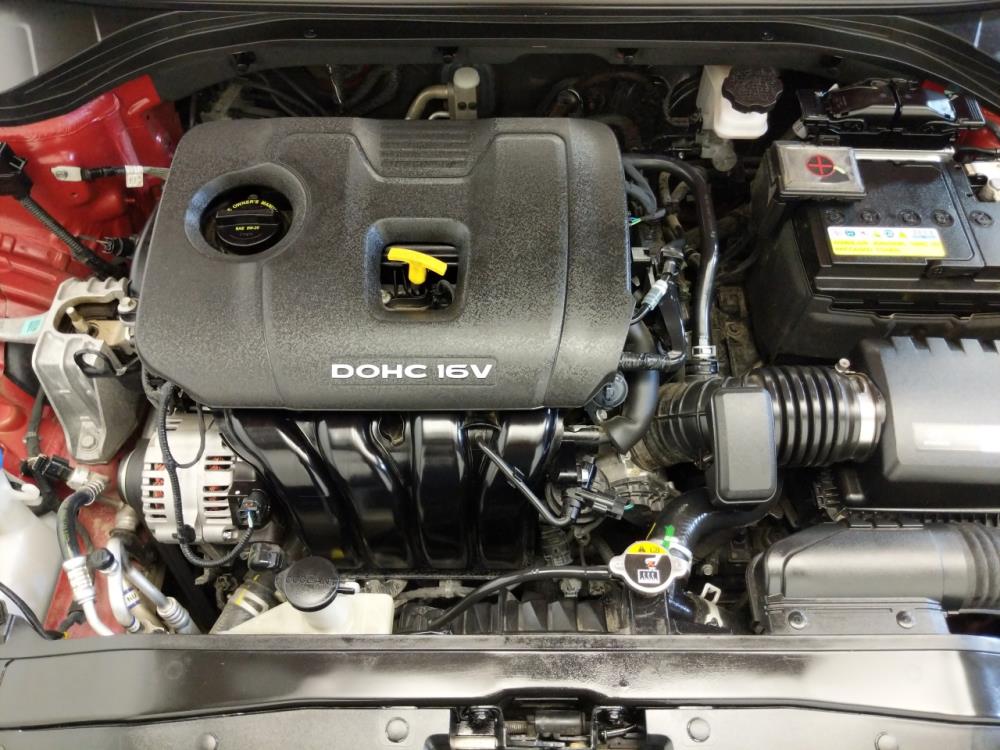 2017 Hyundai Elantra - Engine