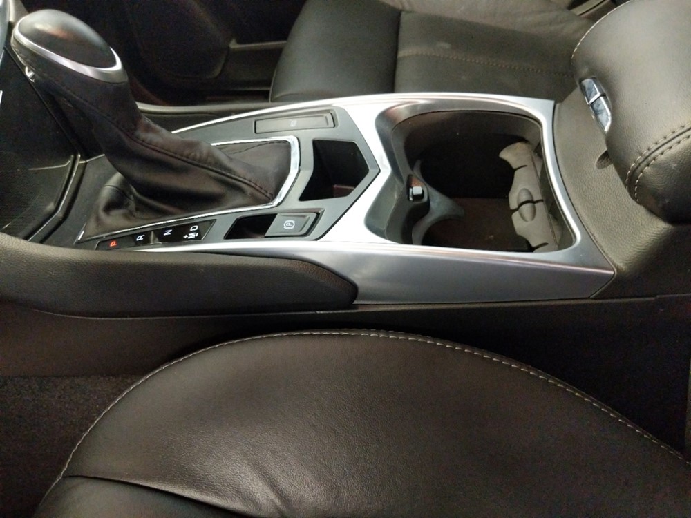 2015 Cadillac SRX - Center Console/Cup Holders