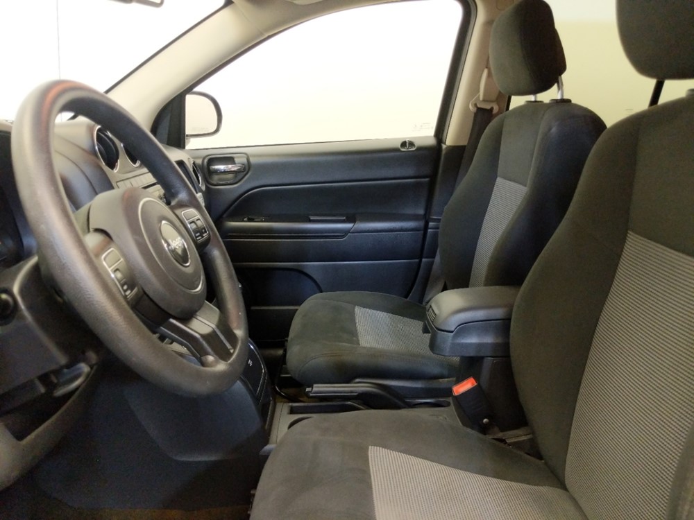 2016 Jeep Compass - Driver Front Seat