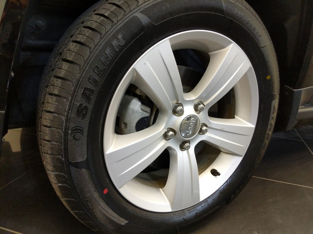 2016 Jeep Compass - Wheel