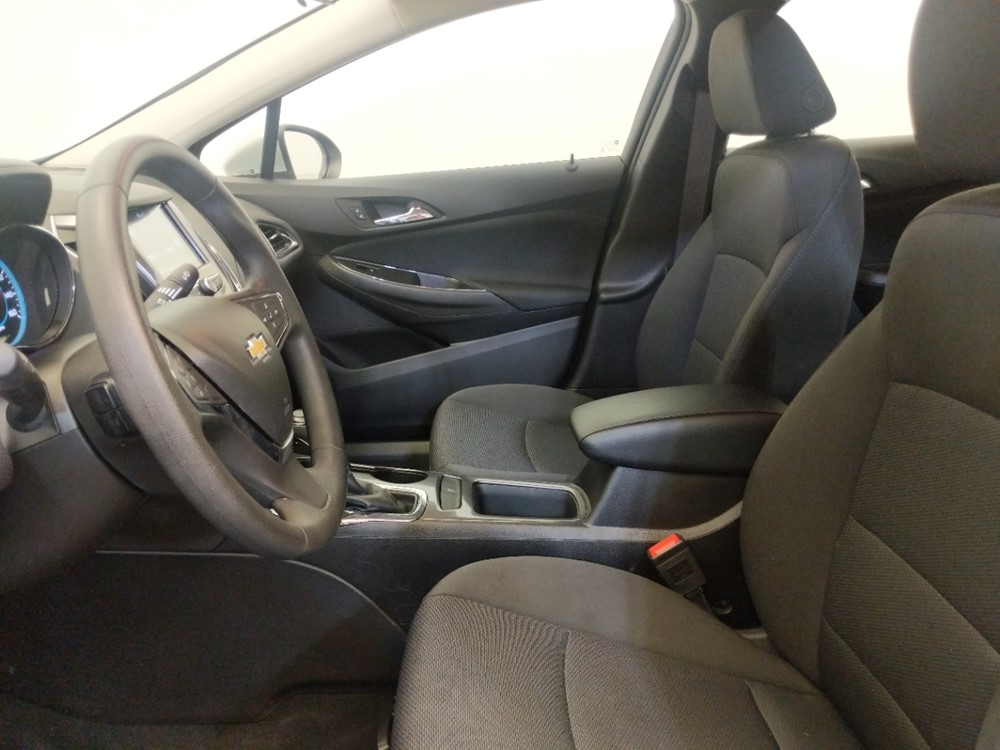 2017 Chevrolet Cruze - Driver Front Seat