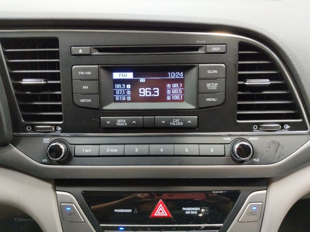 2017 Hyundai Elantra - Stereo Package