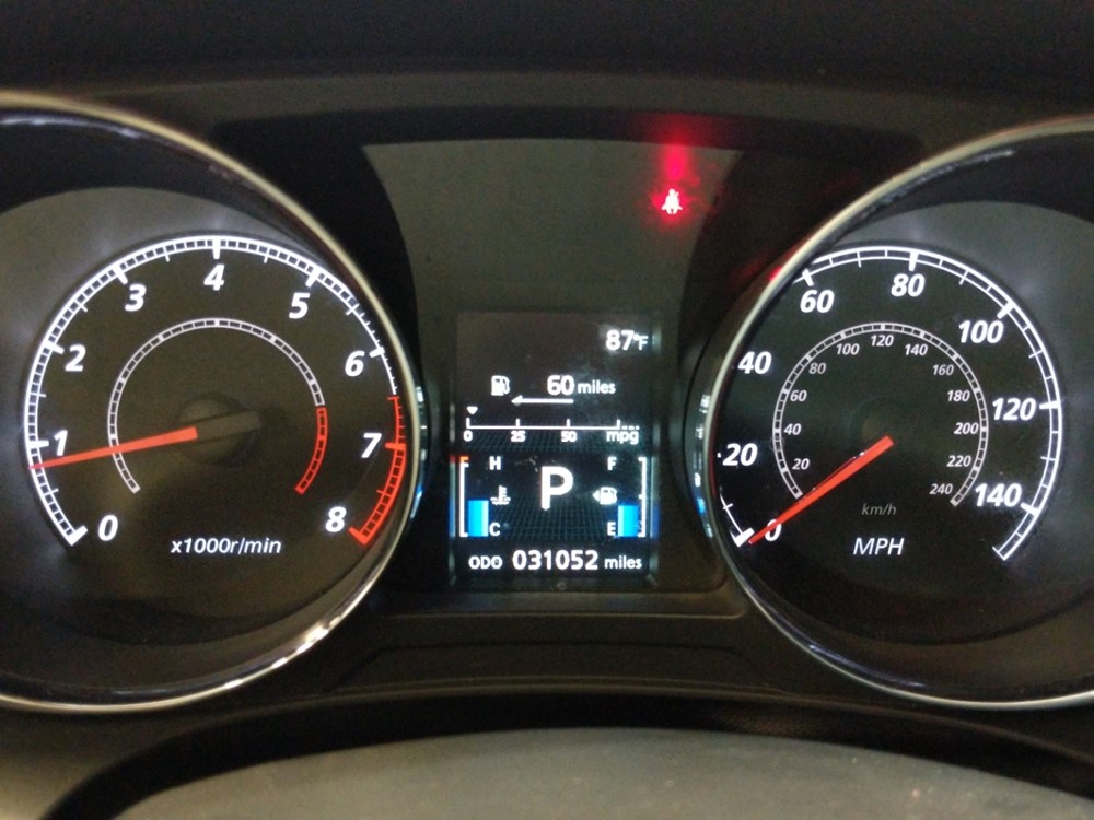 2016 Mitsubishi Outlander - Odometer Close Up