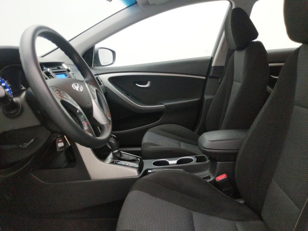 2017 Hyundai Elantra - Driver Front Seat
