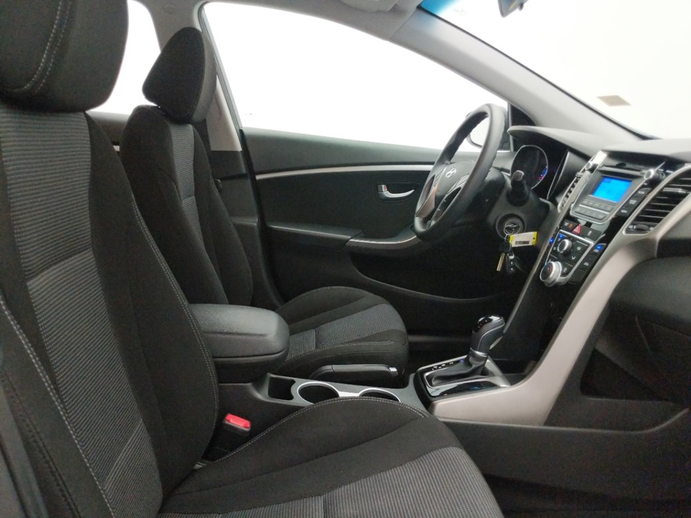 2017 Hyundai Elantra - Passenger Front Seat