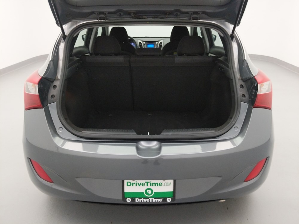 2017 Hyundai Elantra - Trunk