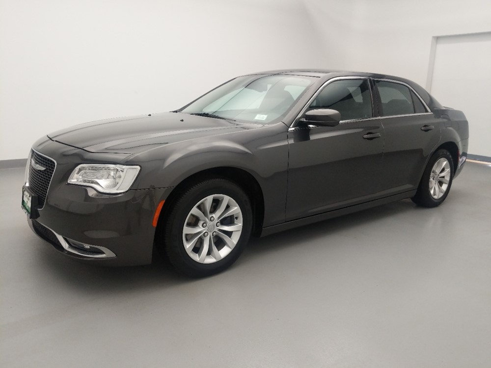 2016 Chrysler 300 - Driver Front Side