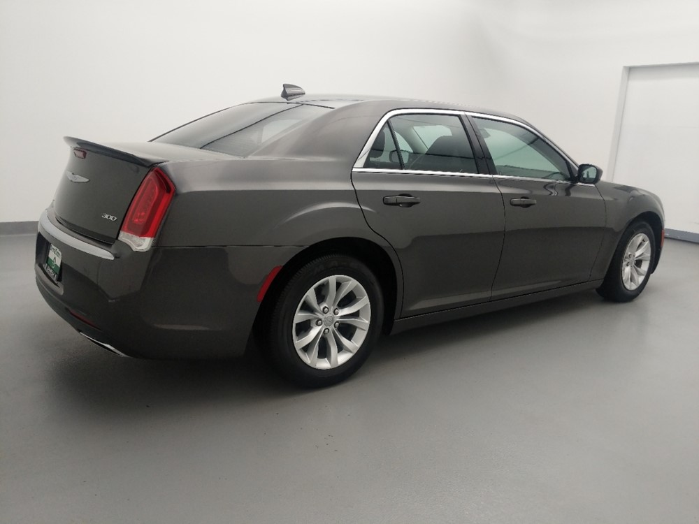 2016 Chrysler 300 - Passenger Rear Side