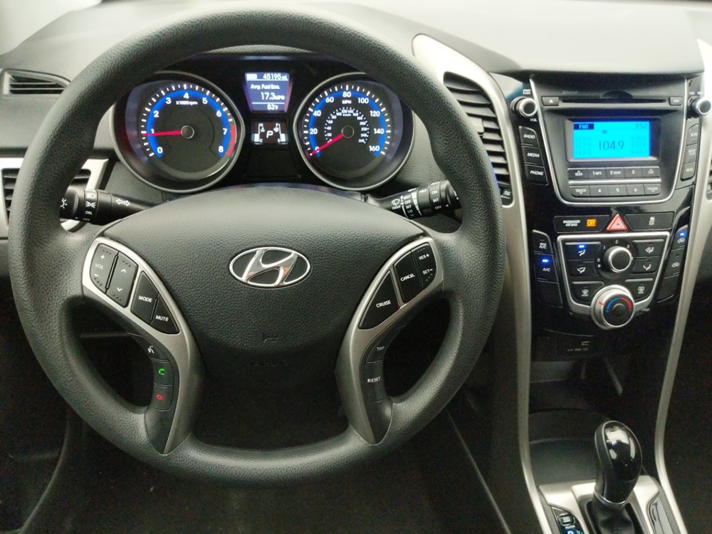 2017 Hyundai Elantra - Driver Dash