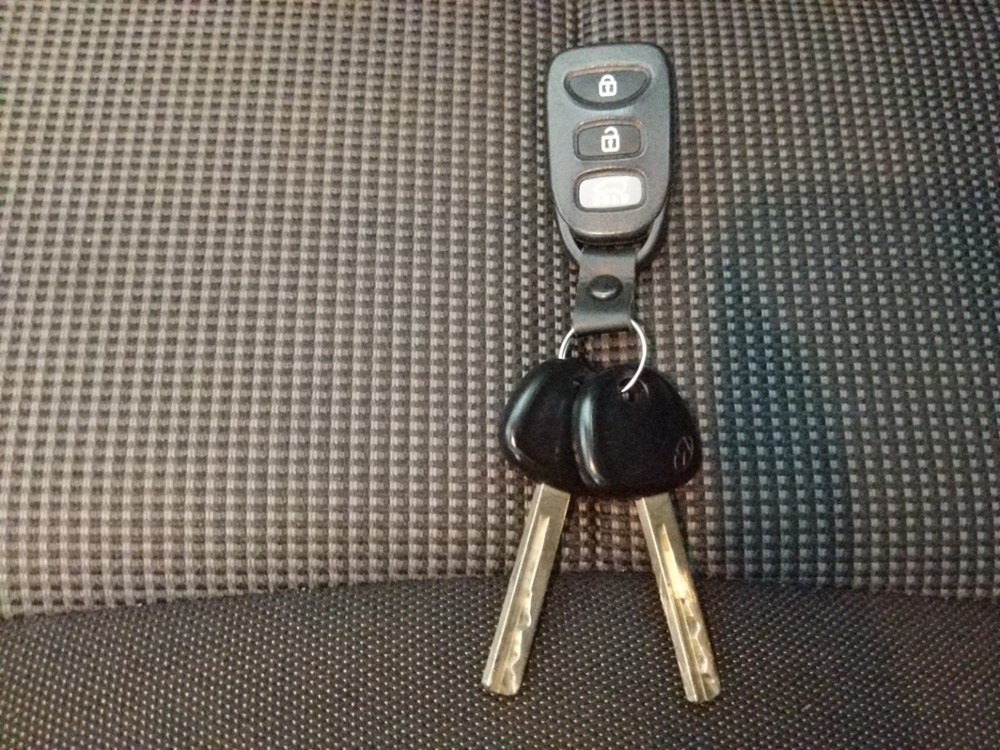 2017 Hyundai Elantra - Keys