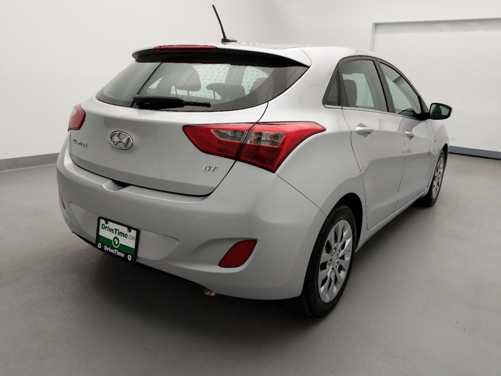 2017 Hyundai Elantra - Passenger Rear Bumper