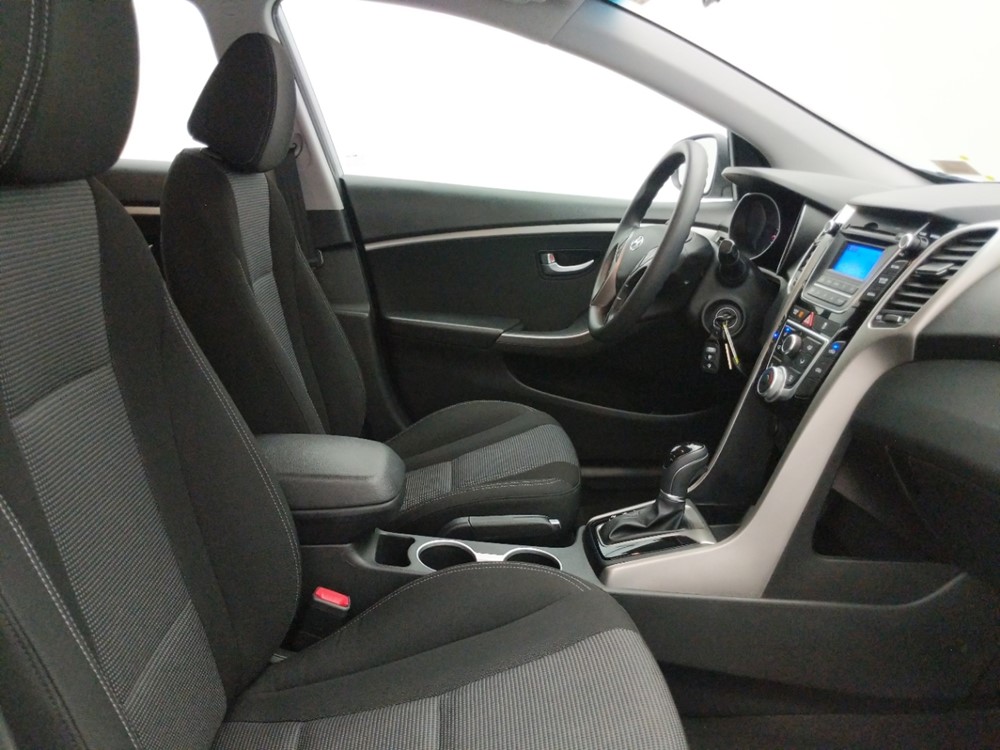 2017 Hyundai Elantra - Passenger Front Seat