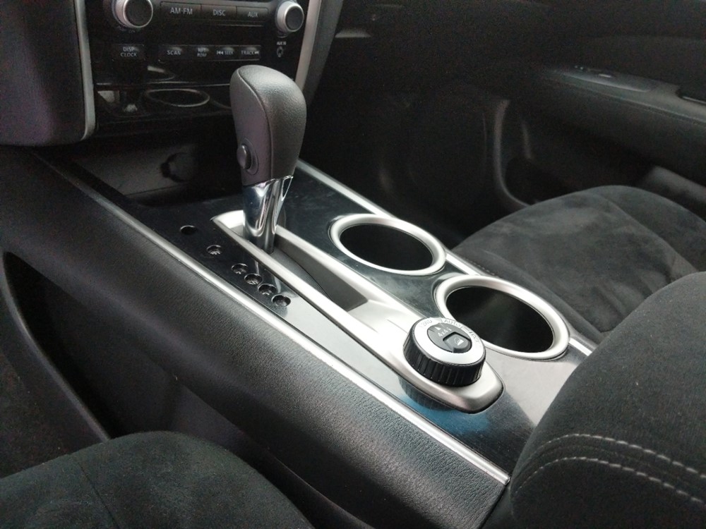 2015 Nissan Pathfinder - Center Console/Cup Holders