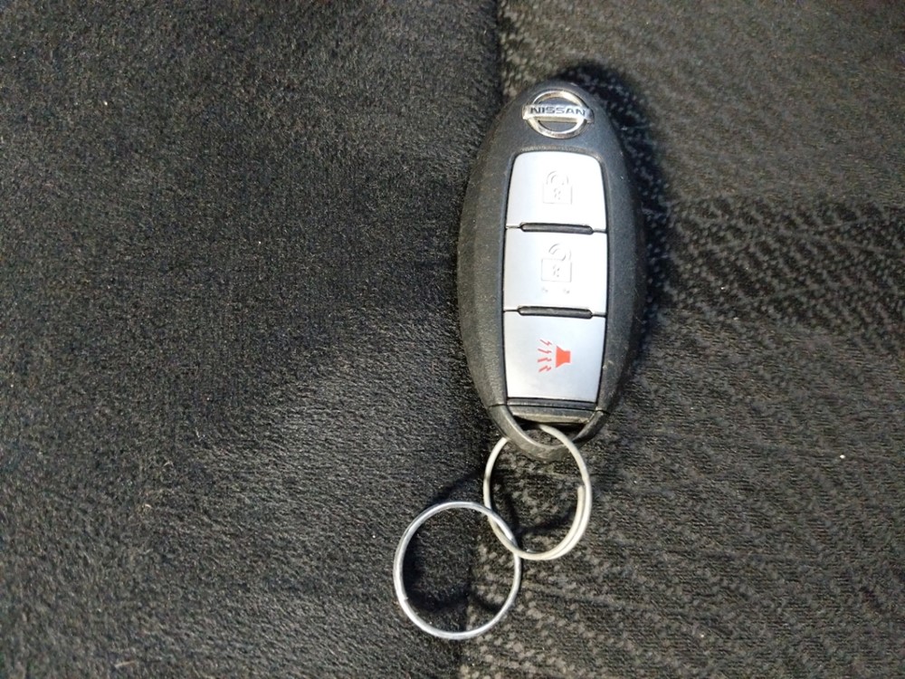 2015 Nissan Pathfinder - Keys