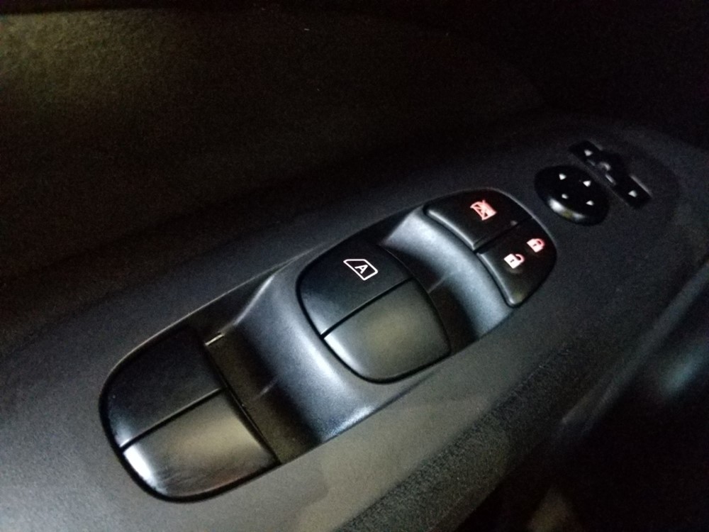 2015 Nissan Pathfinder - Driver Power Windows/Lock Control