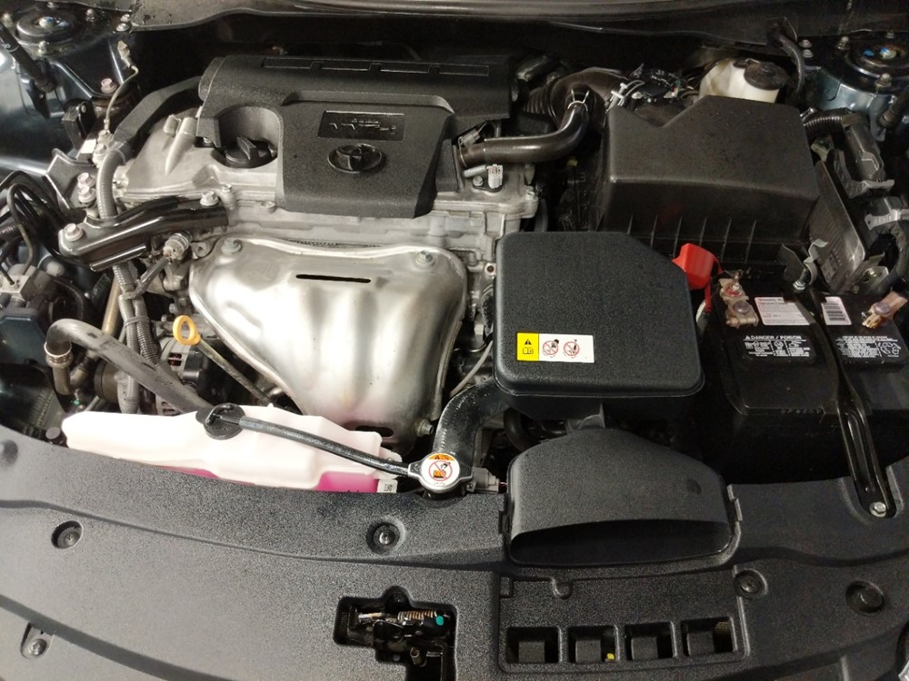 2017 Toyota Camry - Engine