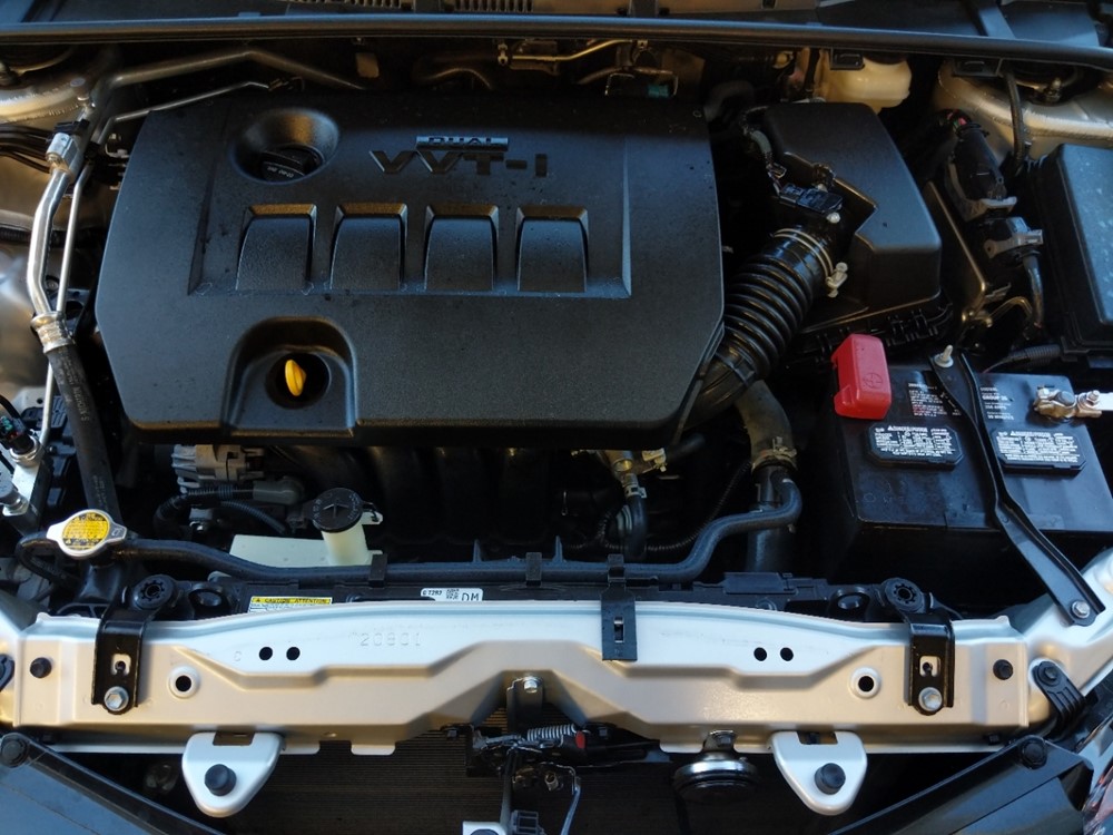 2017 Toyota Corolla - Engine