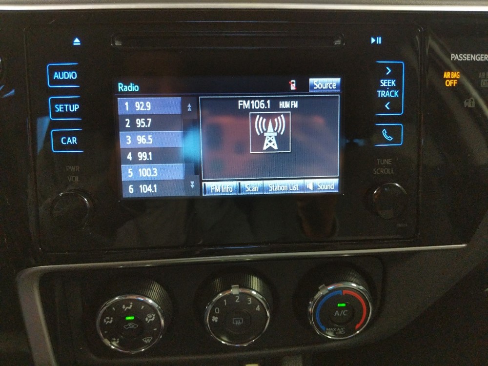 2017 Toyota Corolla - Stereo Package