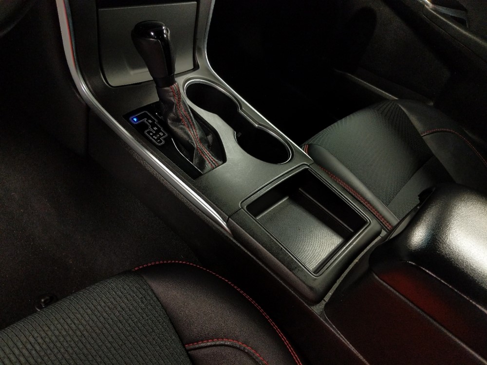 2017 Toyota Camry - Center Console/Cup Holders