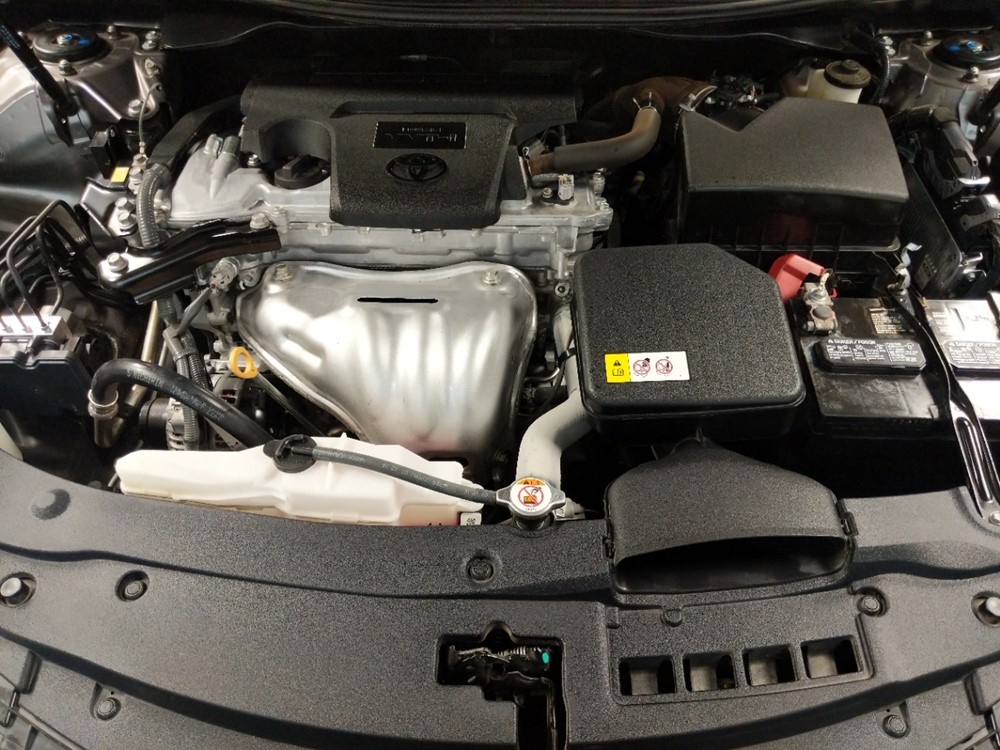 2017 Toyota Camry - Engine