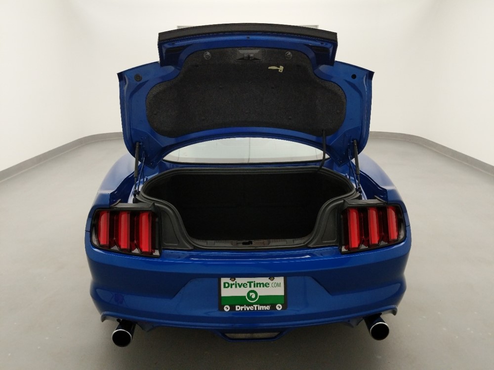 2017 Ford Mustang - Trunk