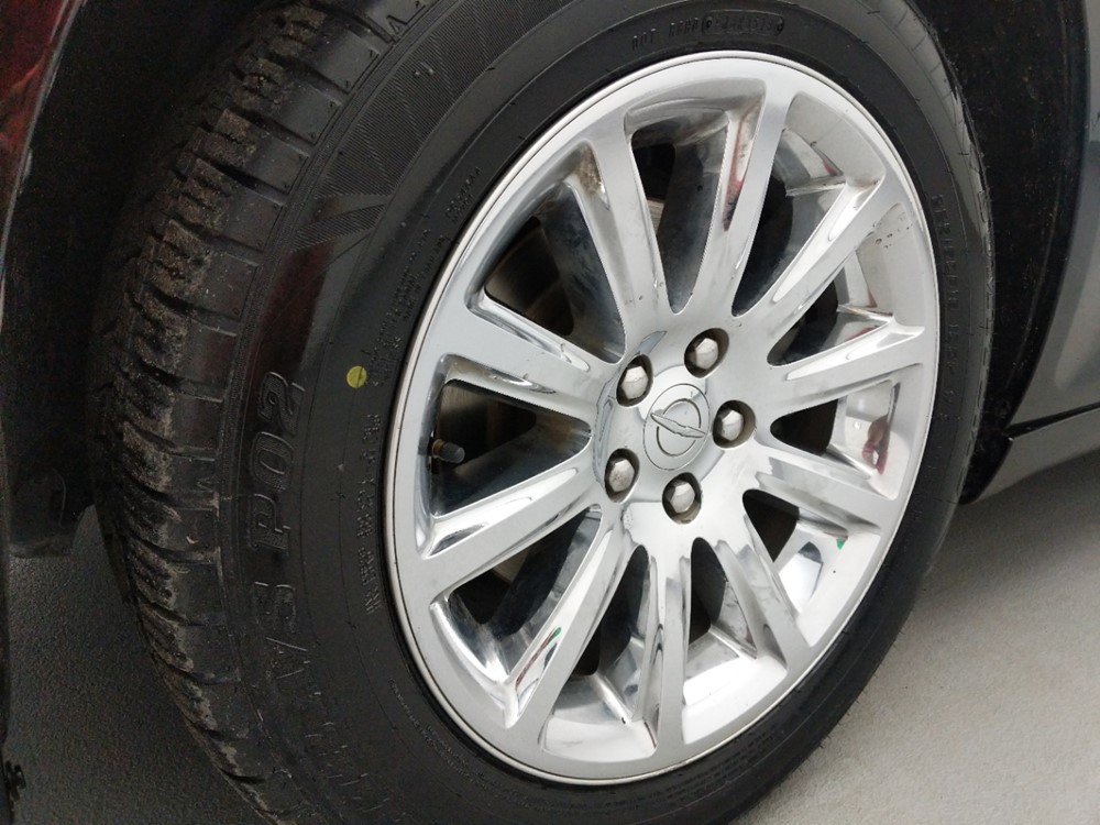 2014 Chrysler 300 - Wheel