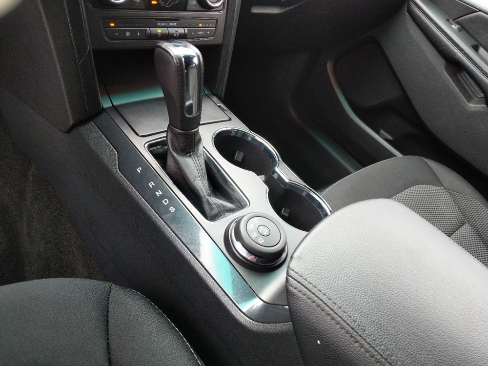 2017 Ford Explorer - Center Console/Cup Holders