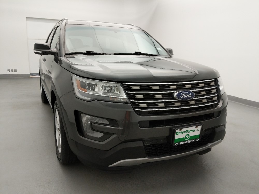 2017 Ford Explorer - Passenger Front Hood