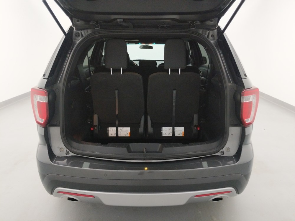 2017 Ford Explorer - Trunk
