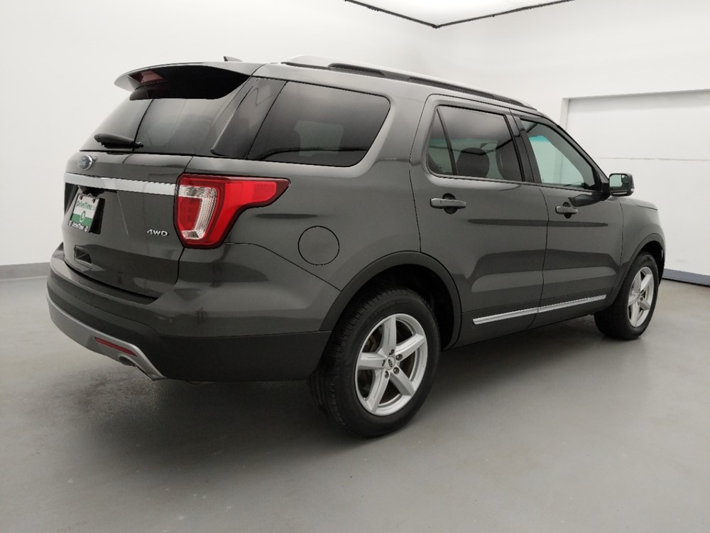 2017 Ford Explorer - Passenger Rear Side