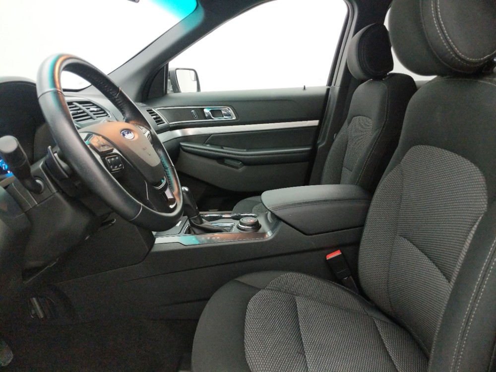 2017 Ford Explorer - Driver Front Seat