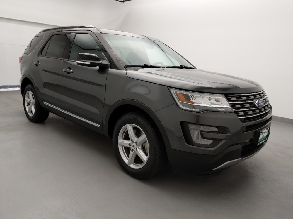 2017 Ford Explorer - Passenger Front Side