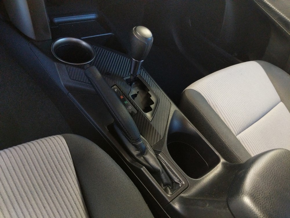 2015 Toyota RAV4 - Center Console/Cup Holders