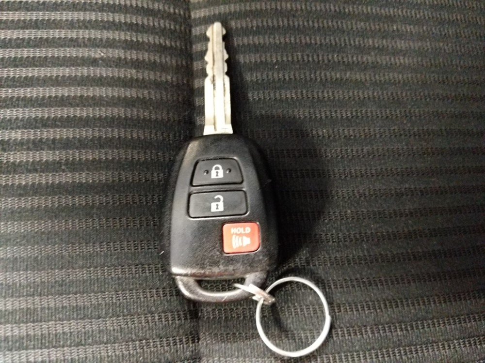 2015 Toyota RAV4 - Keys