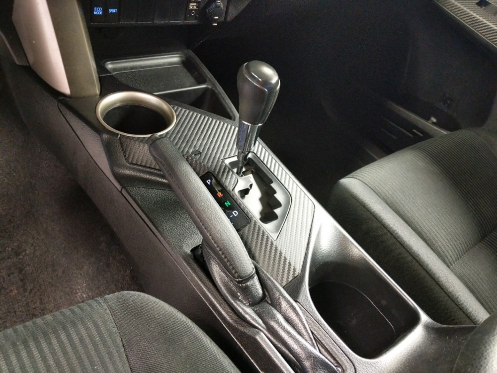 2015 Toyota RAV4 - Center Console/Cup Holders