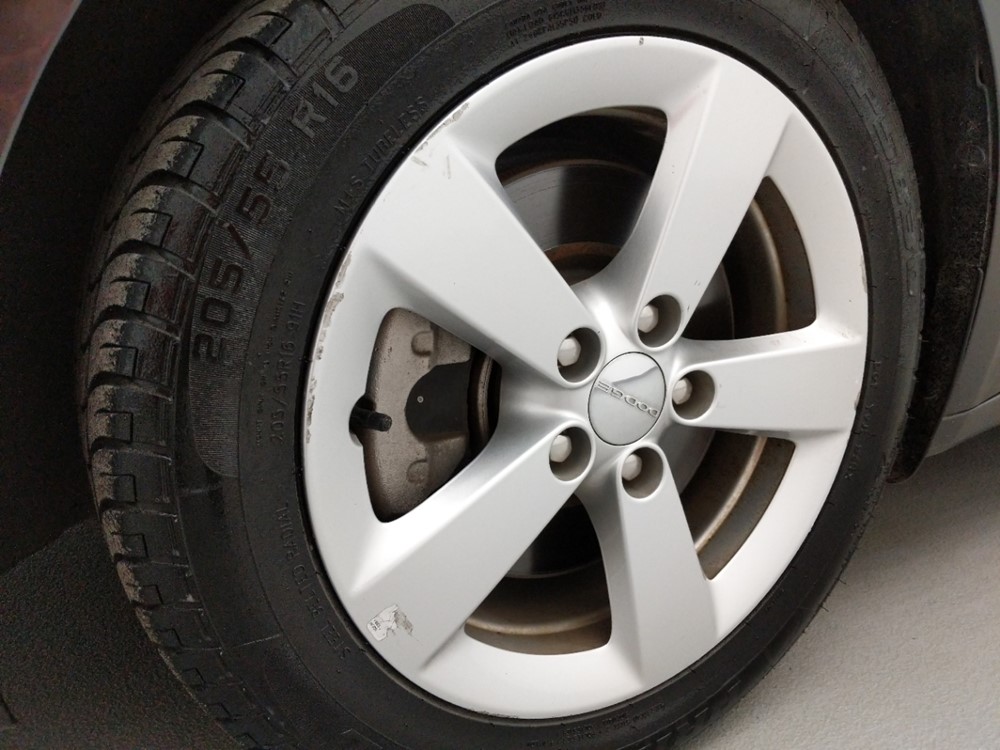 2016 Dodge Dart - Wheel