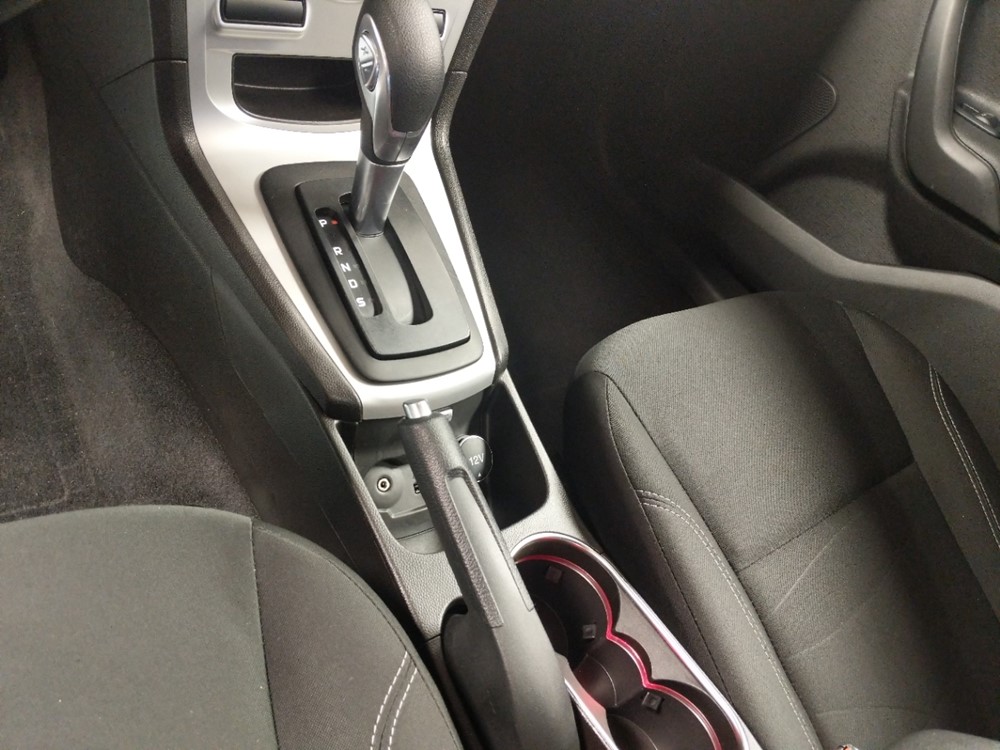 2017 Ford Fiesta - Center Console/Cup Holders